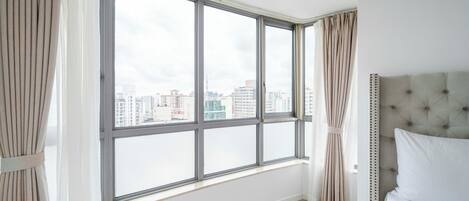 Apartment, 3 Bedrooms, Balcony, City View