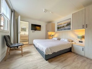 3 makuuhuonetta, internet