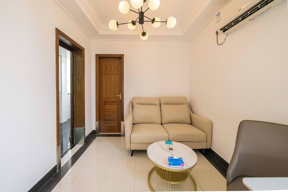 Superior Apartment, 1 Bedroom, Kitchen, City View | Living room