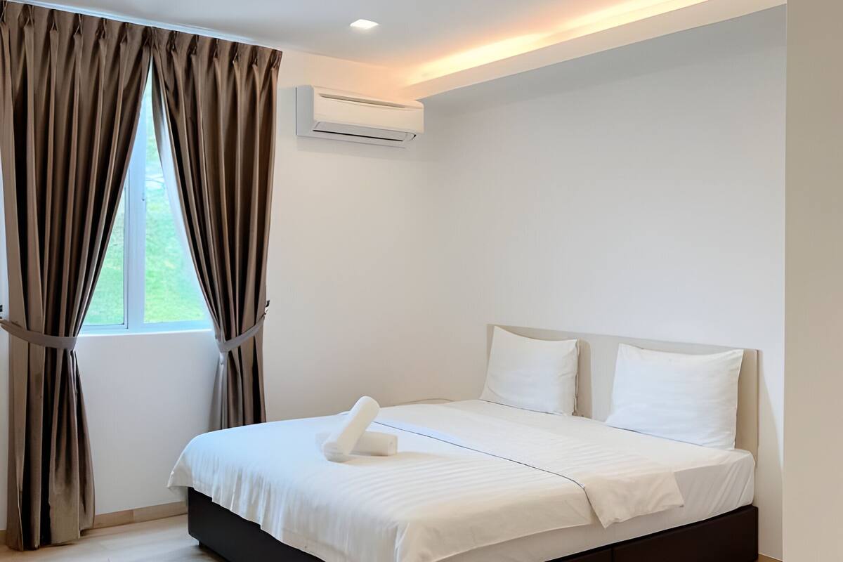 Deluxe Double or Twin Room, City View | Free WiFi