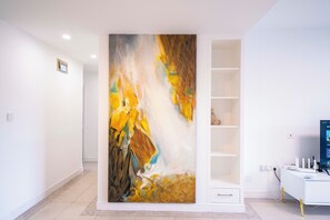 Superior Apartment, 3 Bedrooms, Balcony, City View | Living room