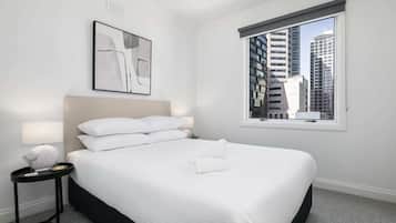 3 bedrooms, desk, iron/ironing board, WiFi