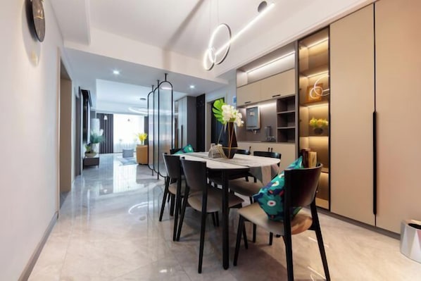 Dining - Zero pressure luxury dream apartment hotel (Zhangjiajie)