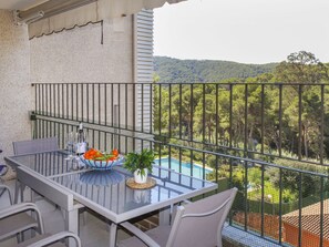 Outdoor dining - Sol Pins Tamariu by Interhome (Tamariu)