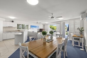 Comfort Apartment, Balcony, Sea View | Living area | TV - Sunshine Vista (Sunshine Beach)