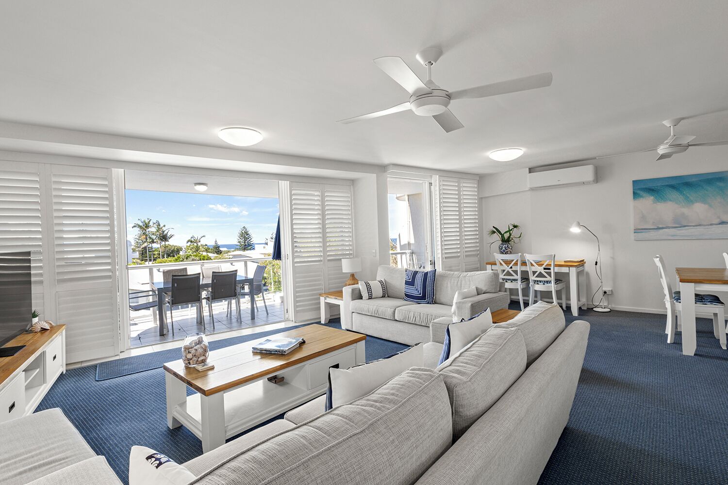 Comfort Apartment, Balcony, Sea View | Living area