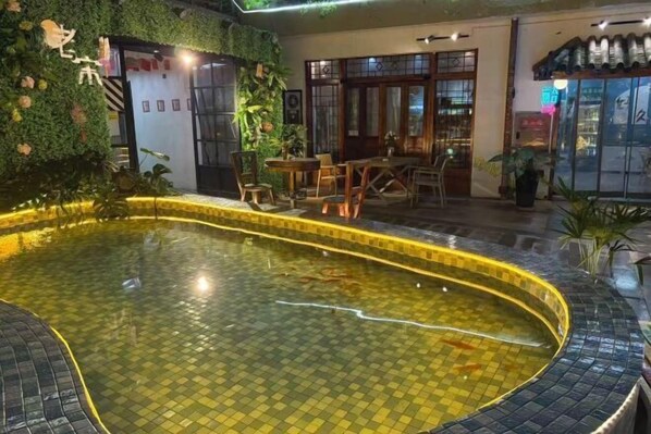 Exterior - Lao Song International Youth Hostel (Chengdu)