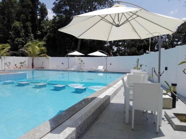 Piscine extérieure