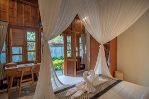Villa familiar, vista al jardín | Wifi gratis