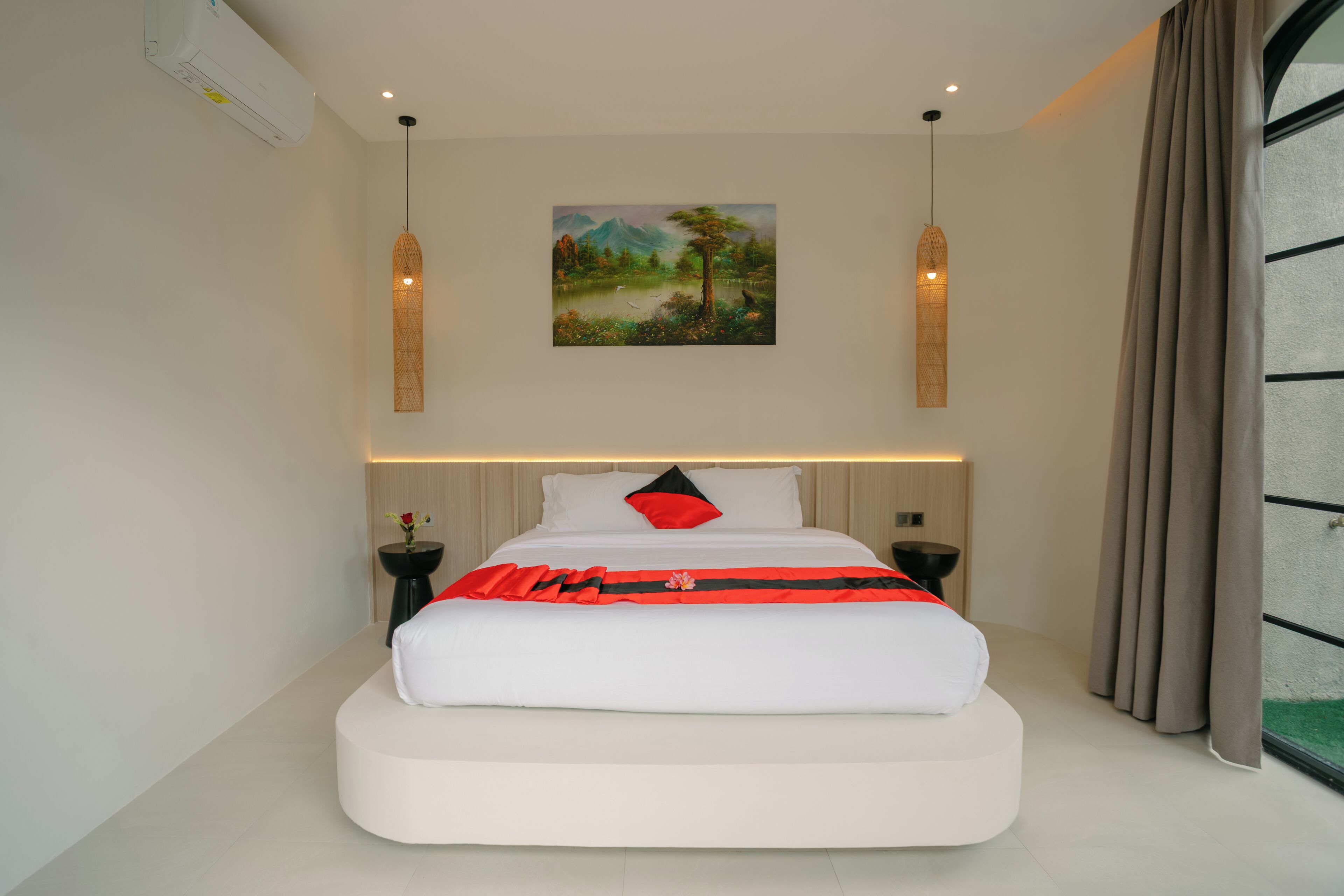 Comfort Villa, Balcony, Pool View | Blackout drapes, iron/ironing board, free WiFi