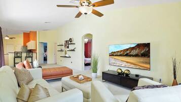 4 Schlafzimmer, Bügeleisen/Bügelbrett, kostenloses WLAN, Bettwäsche