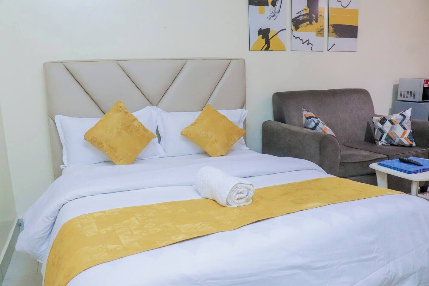 1 makuuhuone, silitysrauta/-lauta, Wi-Fi, vuodevaatteet