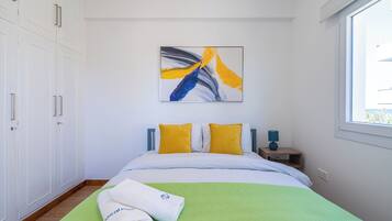 Cortinas blackout, tabla de planchar con plancha y wifi gratis