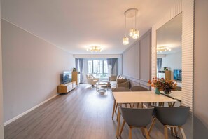 Superior Apartment, 2 Bedrooms, Kitchen, City View | Living room