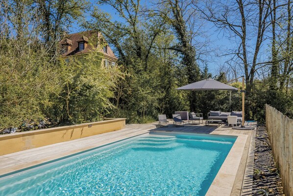 Piscine extérieure, piscine chauffée