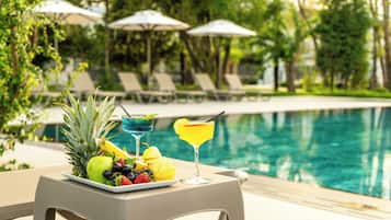 季節性室外泳池