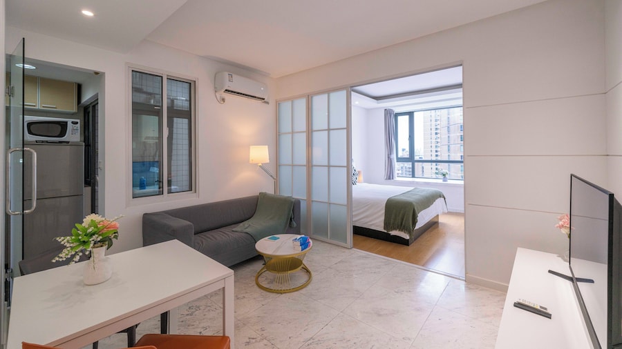 Tyms Cozy 1BR APT TianShan Dynasty View