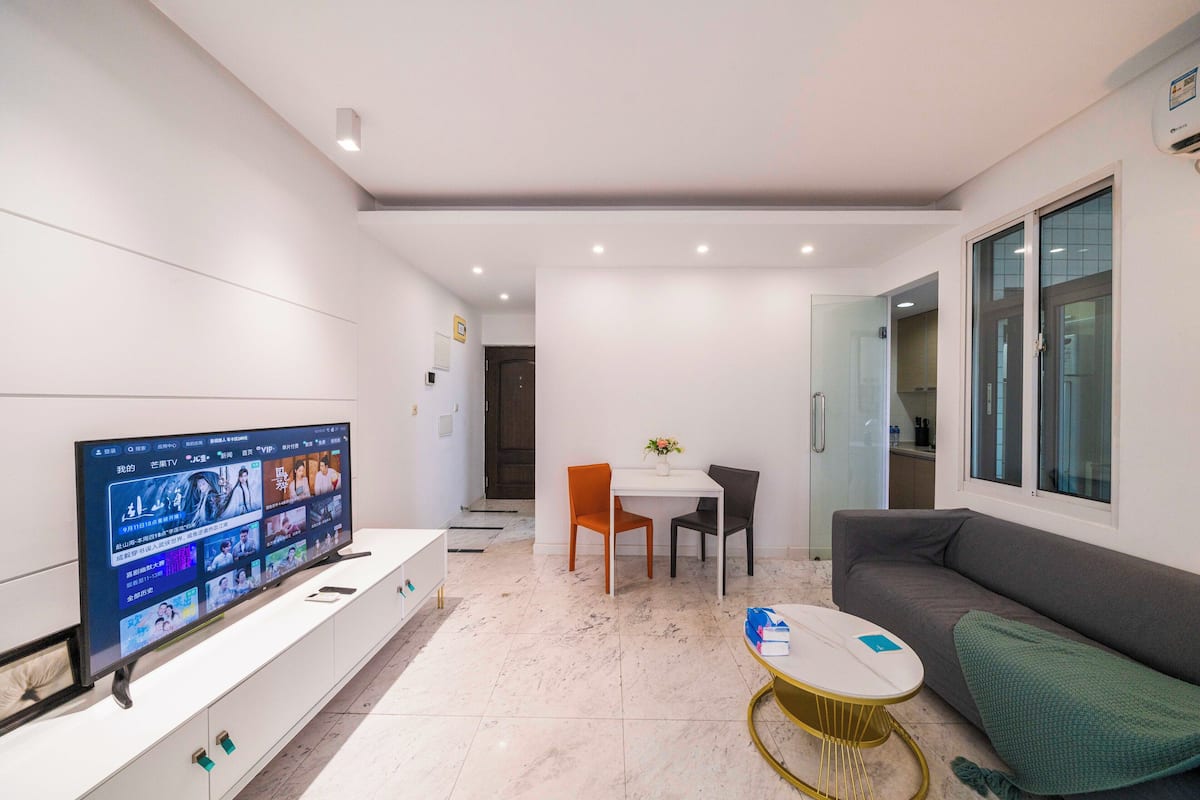 Superior Apartment, 1 Bedroom, Kitchen, City View | Living room