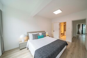 Departamento superior, 2 habitaciones, vista a la ciudad | Wifi gratis 