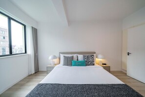 Superior Apartment, 2 Bedrooms, City View | Free WiFi - Tyms  2BR APT Hongqiao Paris Classic (Shanghai)