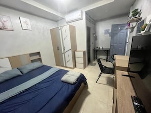 1 quarto, acesso à internet, roupa de cama