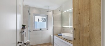 Fewo-Taunus Panoramic View – Modern Apartment with Terrace near Frankfurt