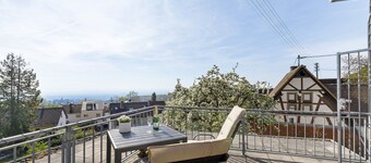 Fewo-Taunus-Panoramablick – Modern appartement met panoramisch uitzicht