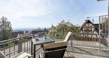 Fewo-Taunus Panoramic View – Modern Apartment with Terrace near Frankfurt