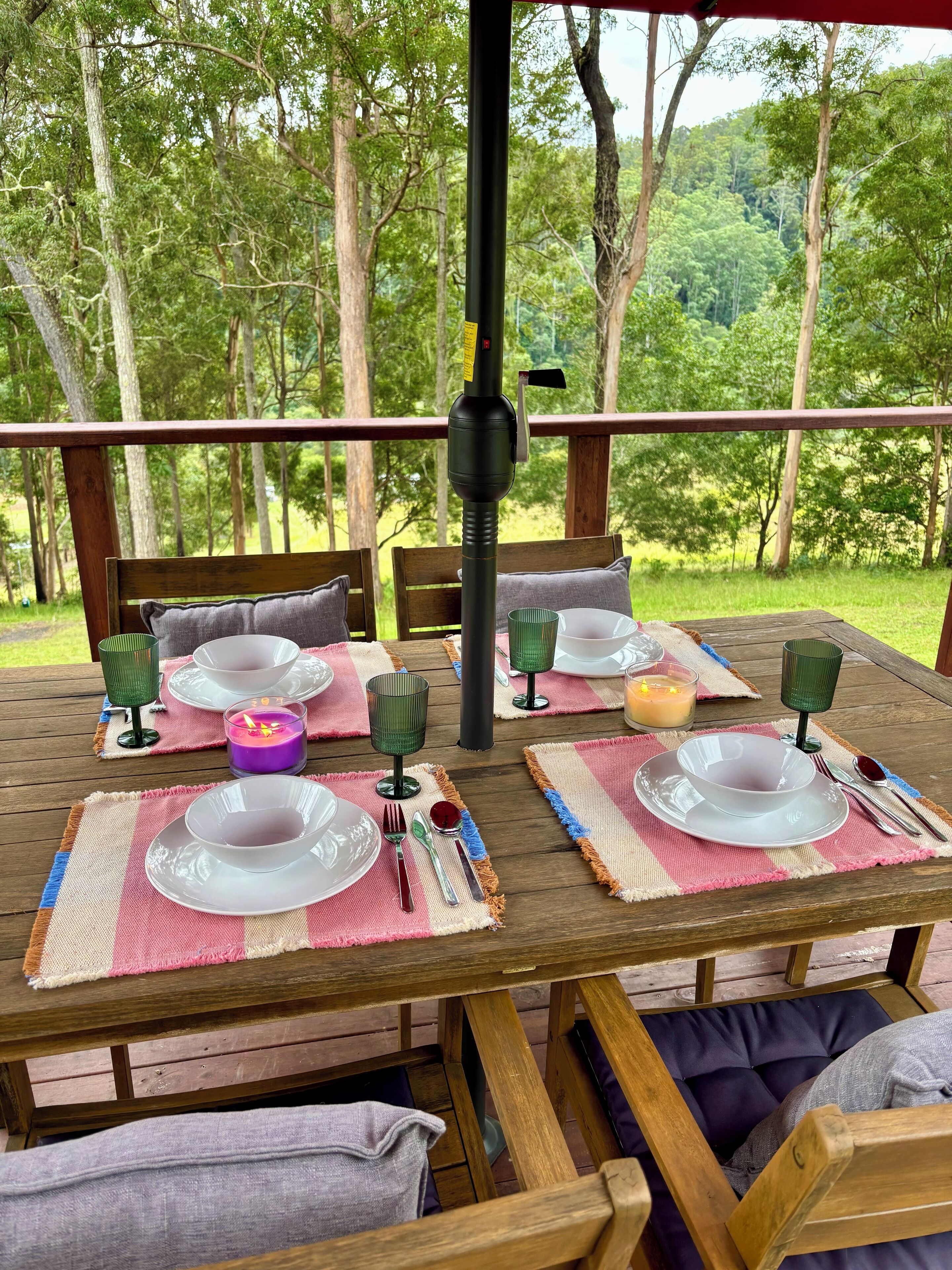 Mini-Kühlschrank, Mikrowelle, Ofen, Herdplatte