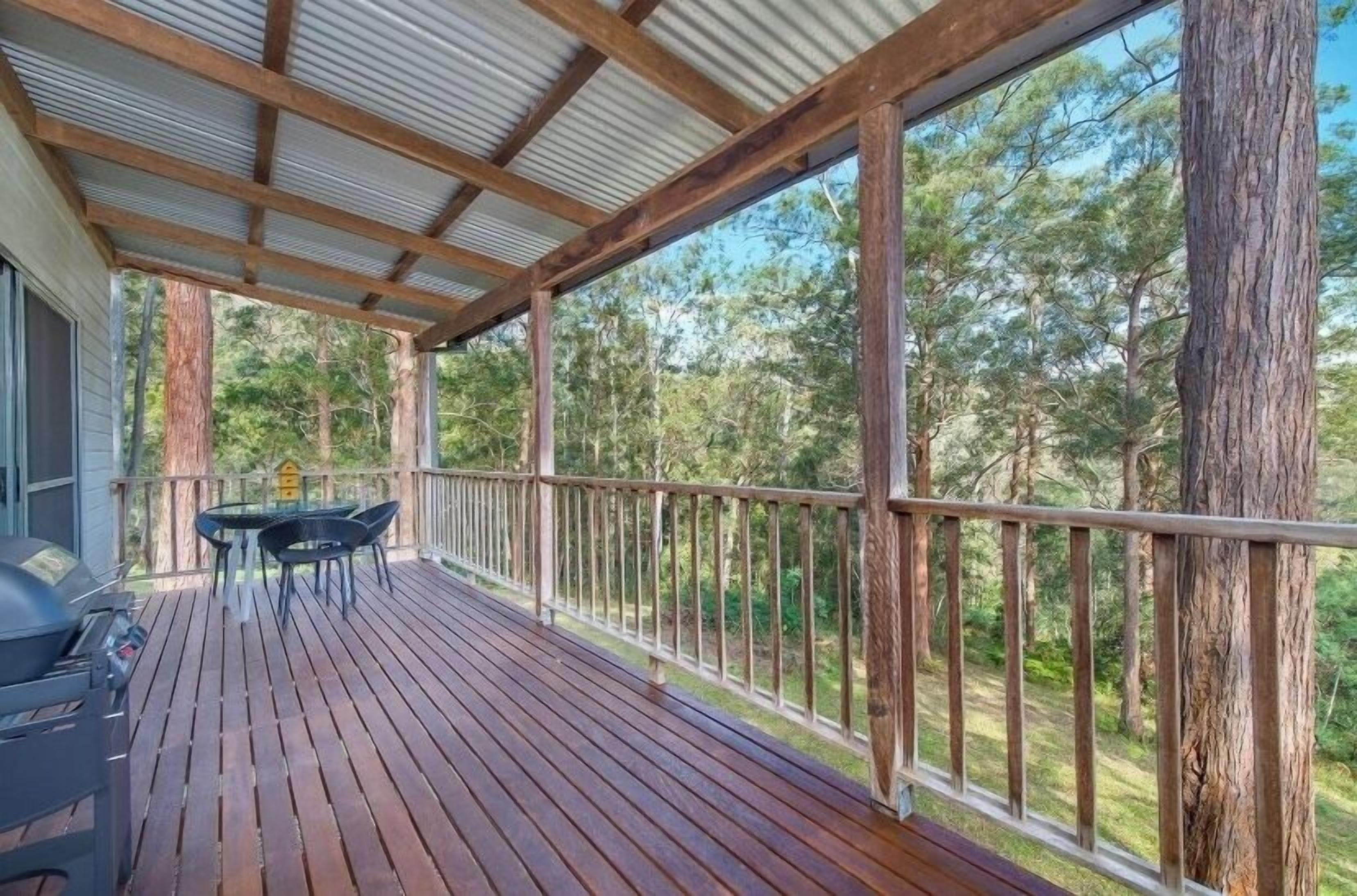 Stuga Deluxe - 1 queensize-säng - pentry - utsikt mot trädgården | Terrass/Patio