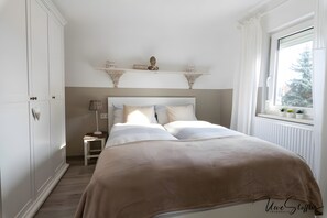 3 bedrooms, iron/ironing board, WiFi, bed sheets - Apartment 'Hugley' with Wi-Fi (Neuenstein)