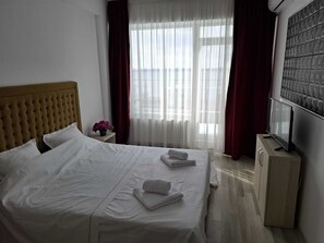 1 bedroom, iron/ironing board, Internet, bed sheets