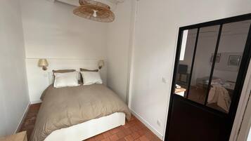 1 soverom, internettilgang og sengetøy