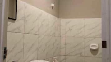 Deluxe tweepersoonskamer | Badkamer | Handdoeken