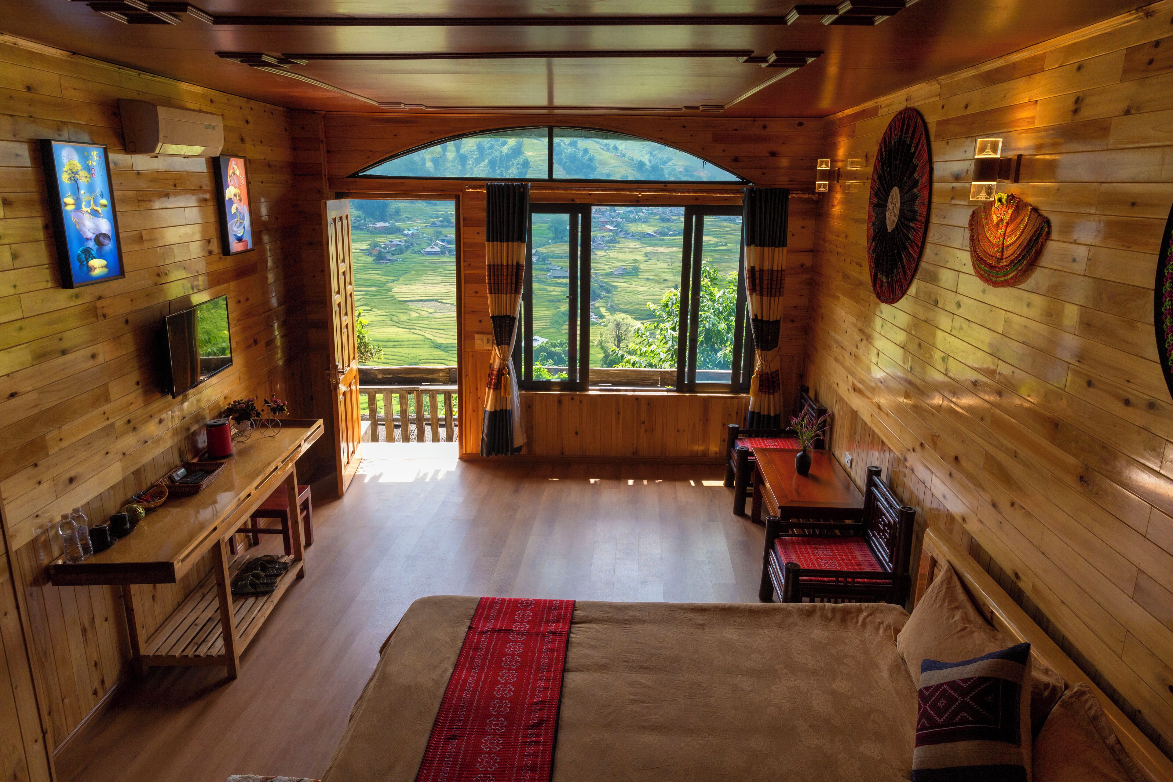 WiFi (無料)、ベッドシーツ