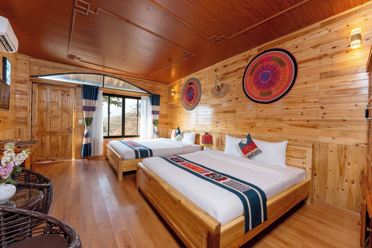 Deluxe Family | Free WiFi, bed sheets