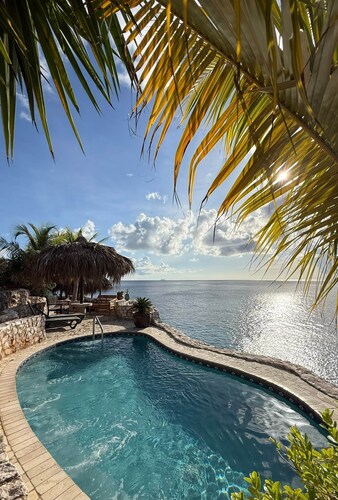 Oceanfront apartment 18 Lagun Blou Resort