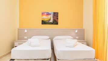 Deluxe Double or Twin Room, Balcony | Minibar, in-room safe, desk, iron/ironing board