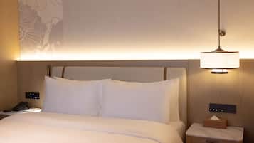 Superior Room, City View | Desk, laptop workspace, free WiFi