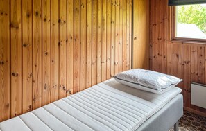 4 bedrooms, travel cot, free WiFi