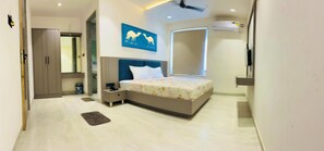 Luxury Double Room, City View | In-room safe, soundproofing, free WiFi - Hotel JMP (Danta Ramgarh)