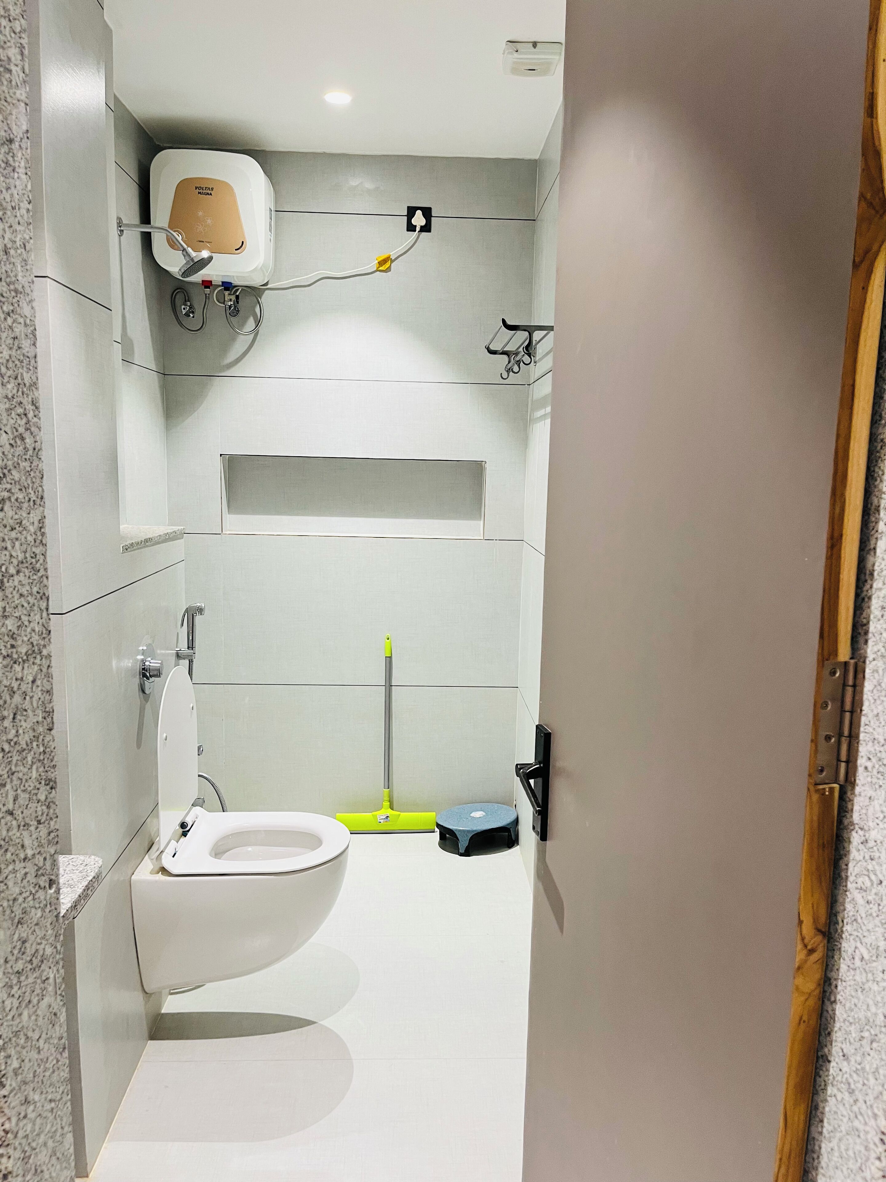 Deluxe Double Room, City View | Bathroom