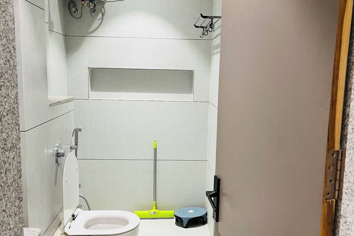 Deluxe Double Room, City View | Bathroom