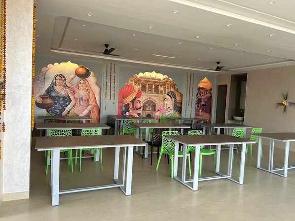 Dining - Hotel JMP (Danta Ramgarh)