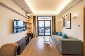 Apartment, 1 Bedroom, Kitchen, City View | Living room - Tyms 1BR APT  Huijing Garden (Shanghai)