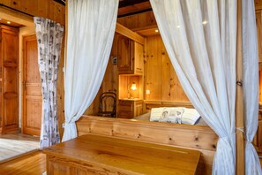 1 habitación, escritorio, tabla de planchar con plancha y wifi 