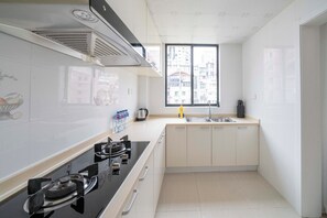 Superior-lejlighed - 2 soveværelser - byudsigt | Privat køkken