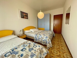 2 bedrooms - Wonderful sea View From our Flat (Caorle)