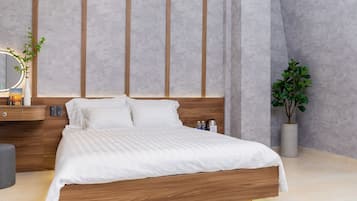 3 bedrooms, iron/ironing board, free WiFi