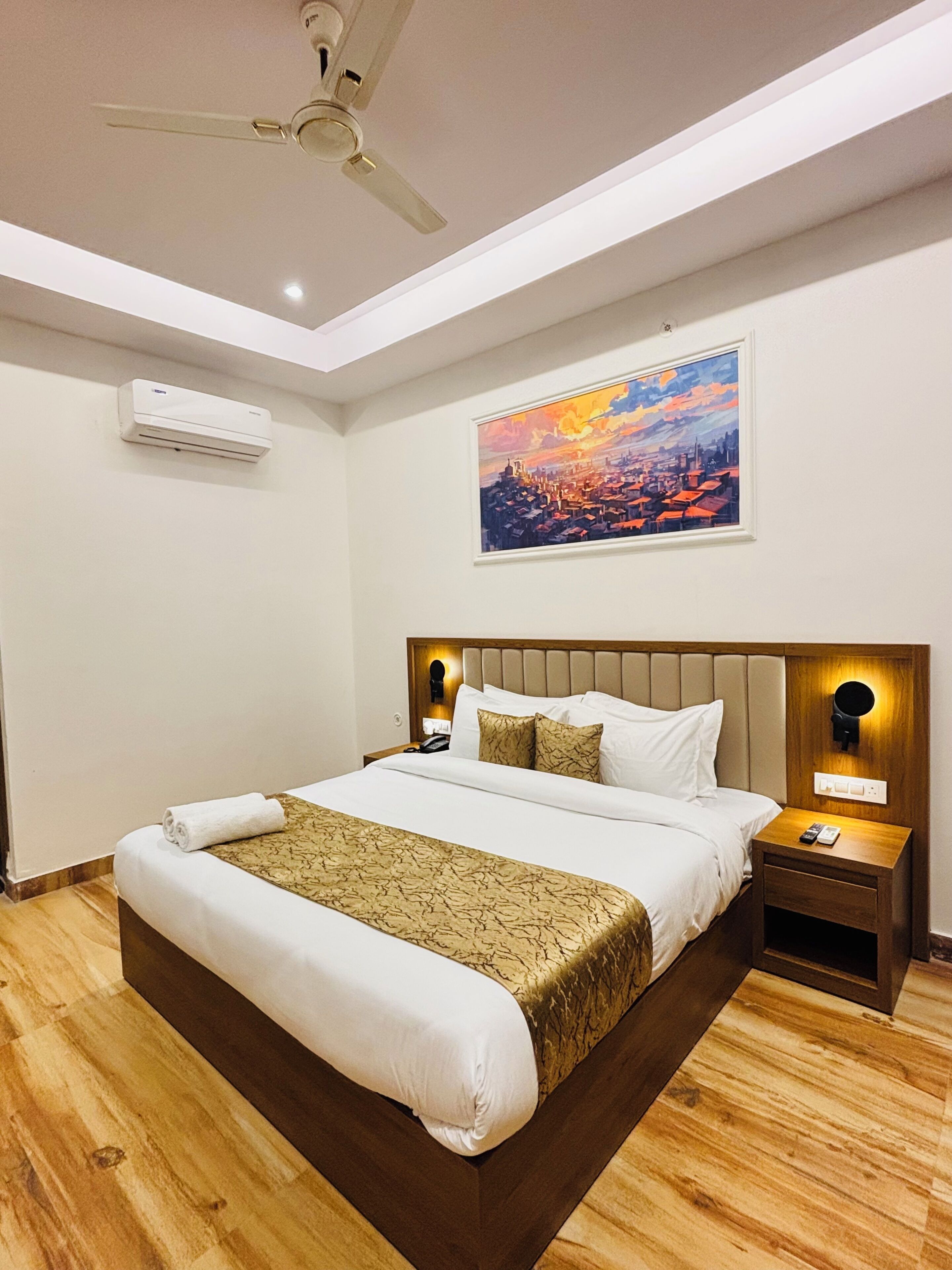 Chambre Club, vue sur la ville | Literie de qualité, couette en duvet